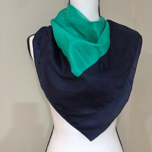 **JP COLLECTIONS* Blue x Green Square Fashion Scarf - Picture 1 of 3